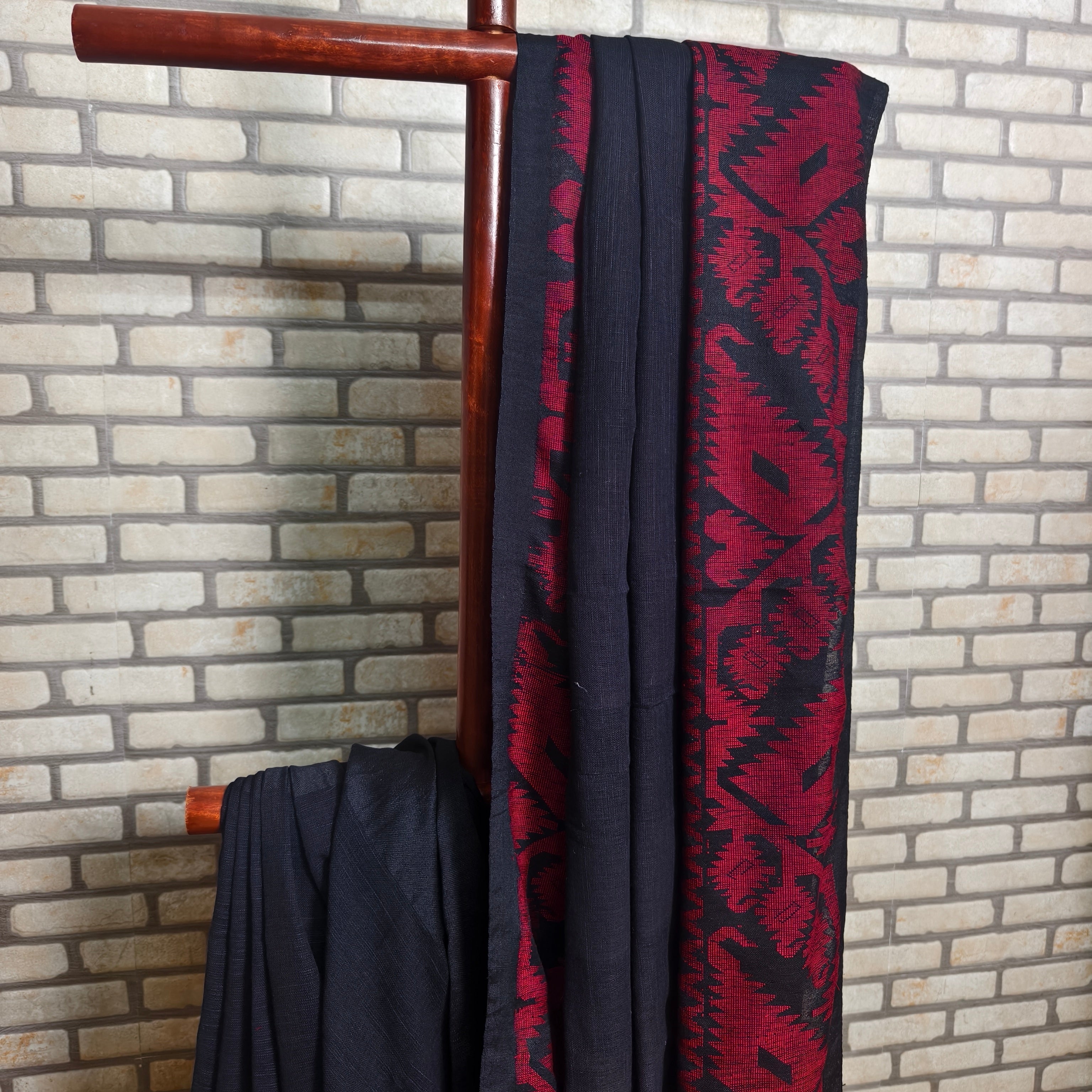 Black Red Jamdani Linen Saree