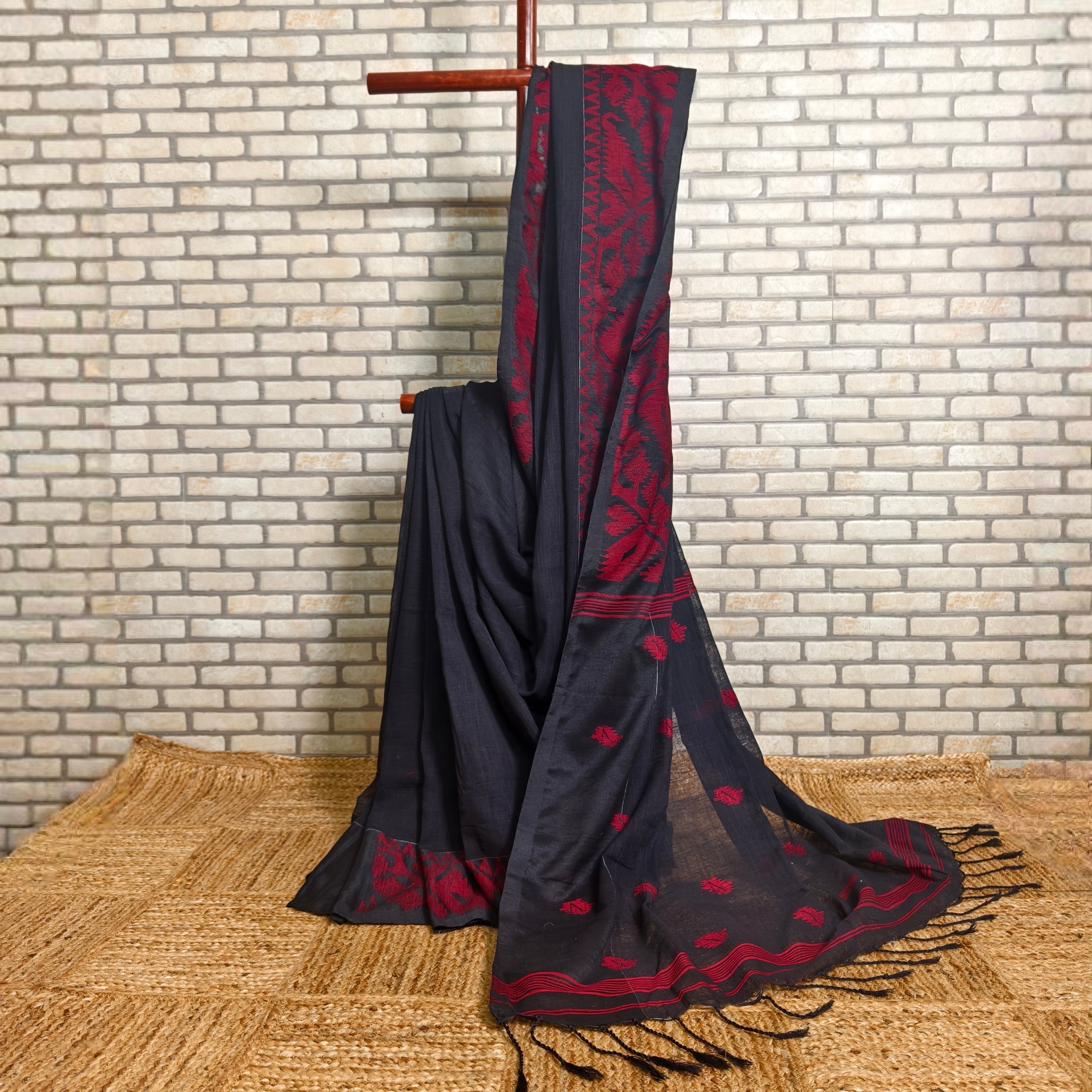 Black Red Jamdani Linen Saree