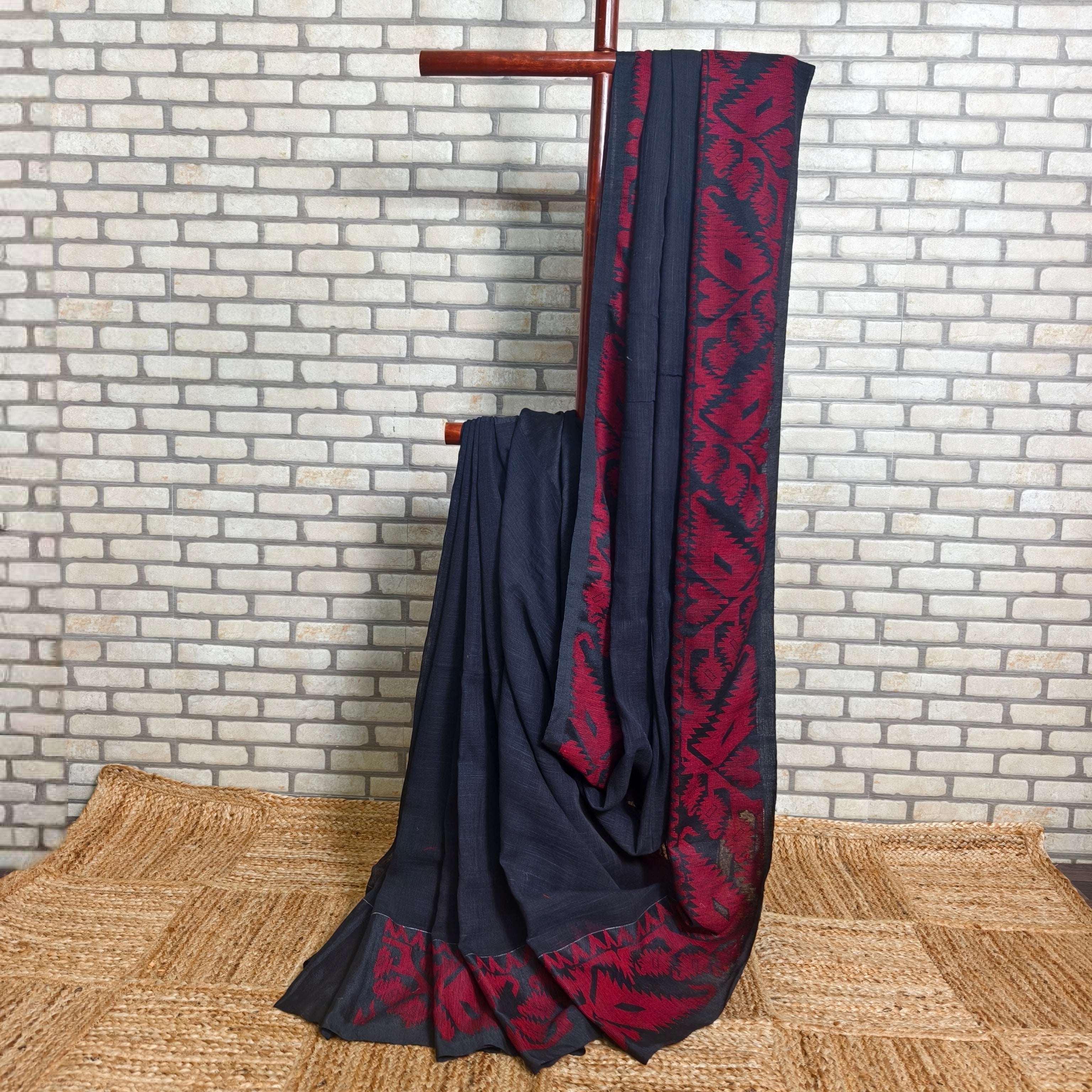 Black Red Jamdani Linen Saree
