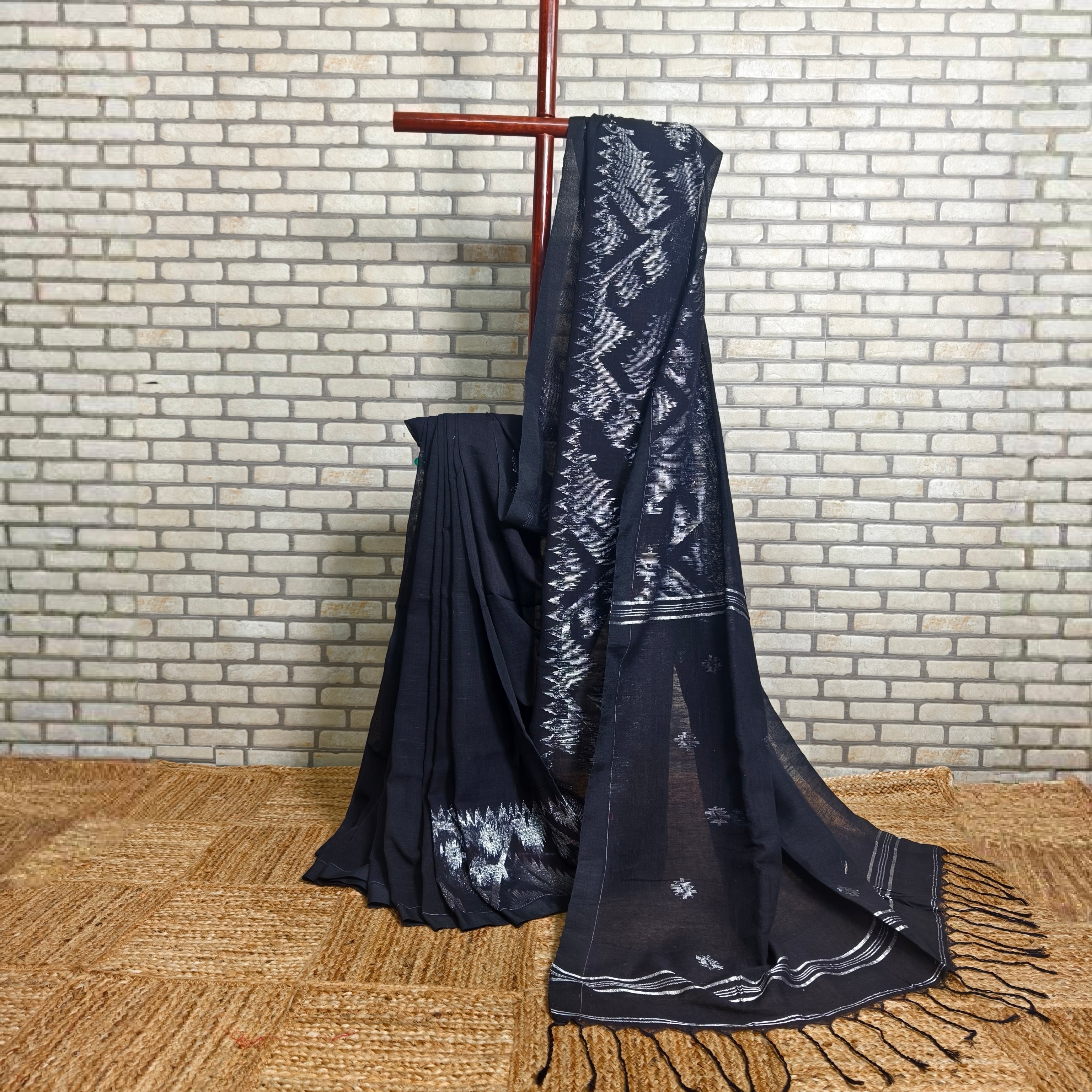 Black Linen Saree With Silver Jamdani