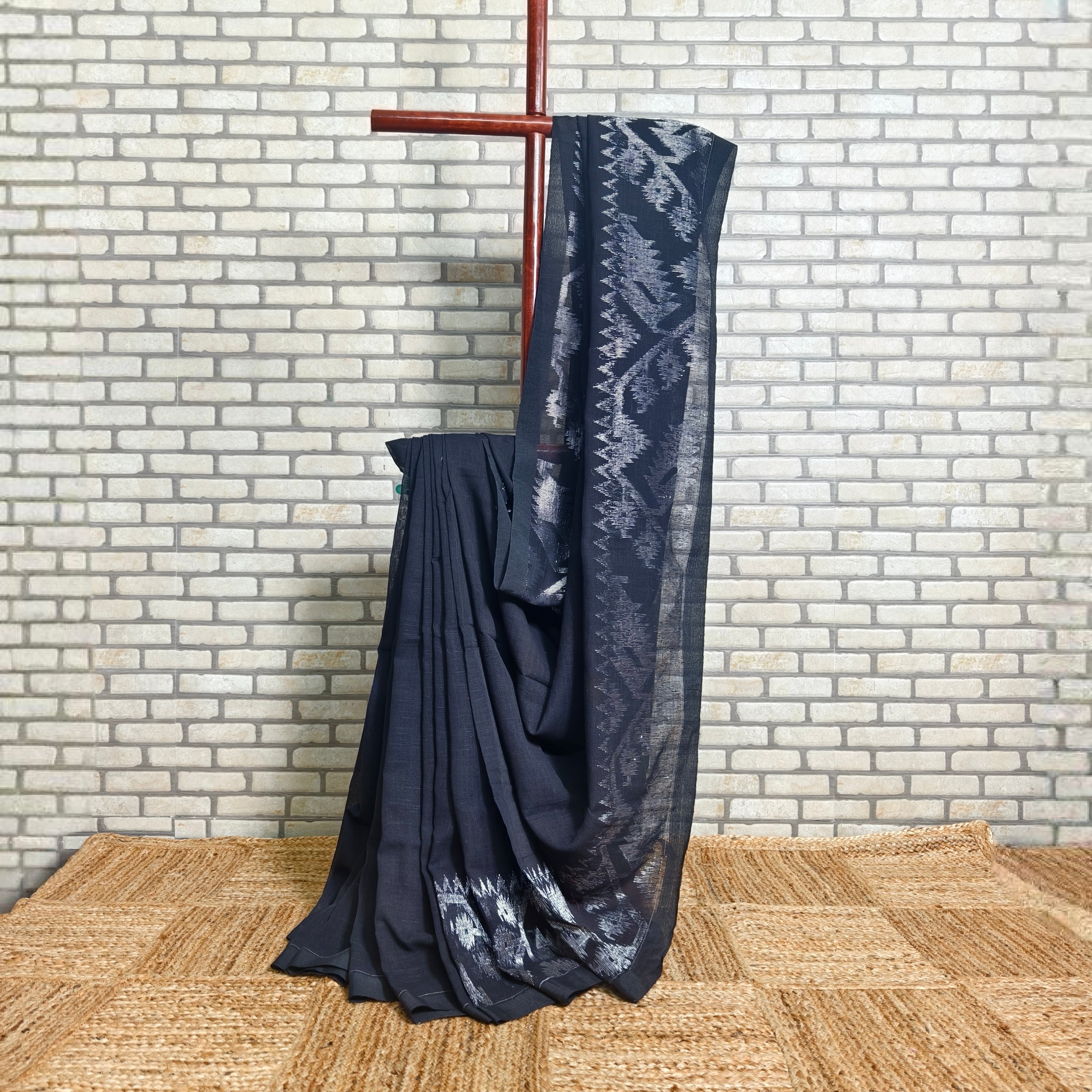 Black Linen Saree With Silver Jamdani