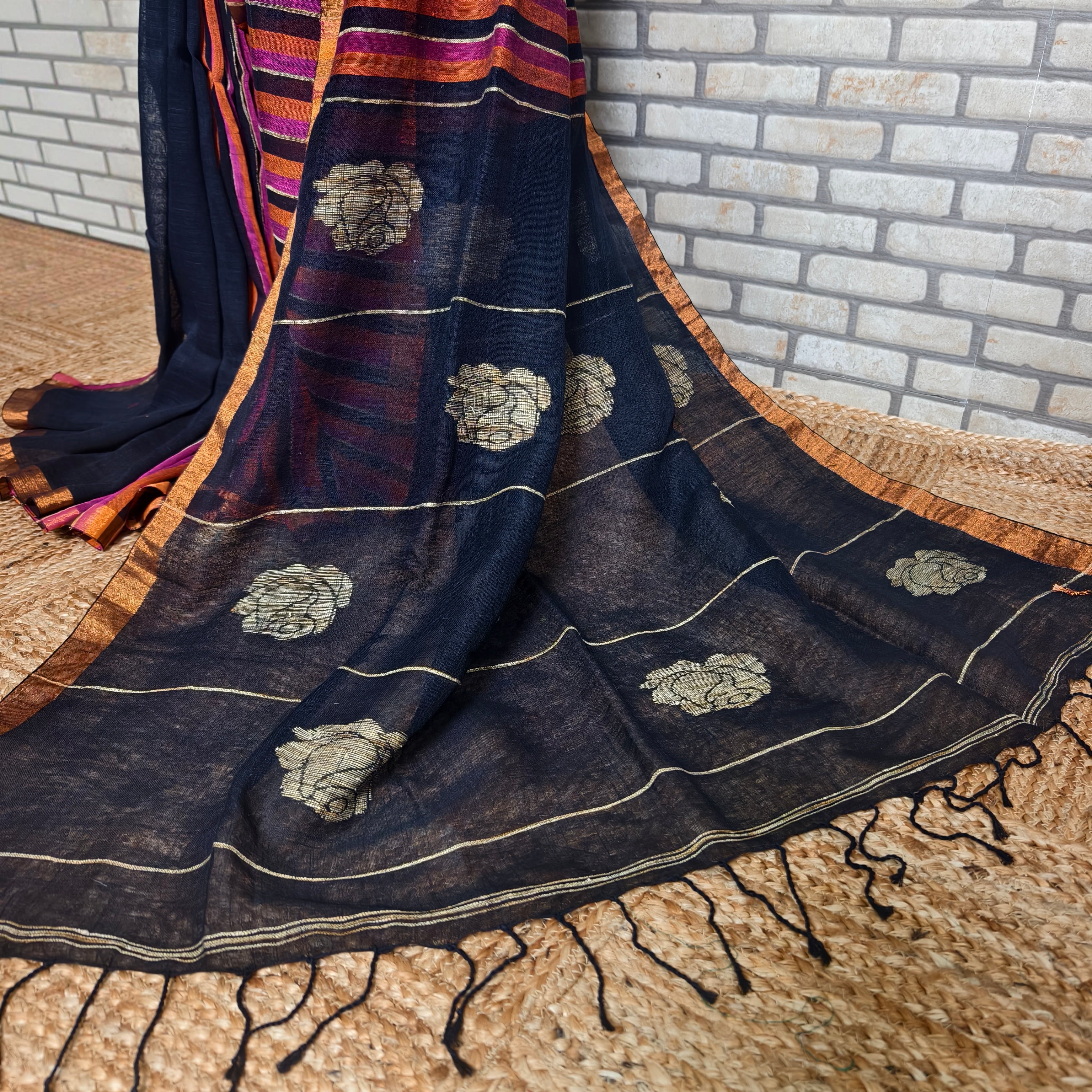 Bold Tricolour stripes linen saree  ( Pink, Orange and Black )