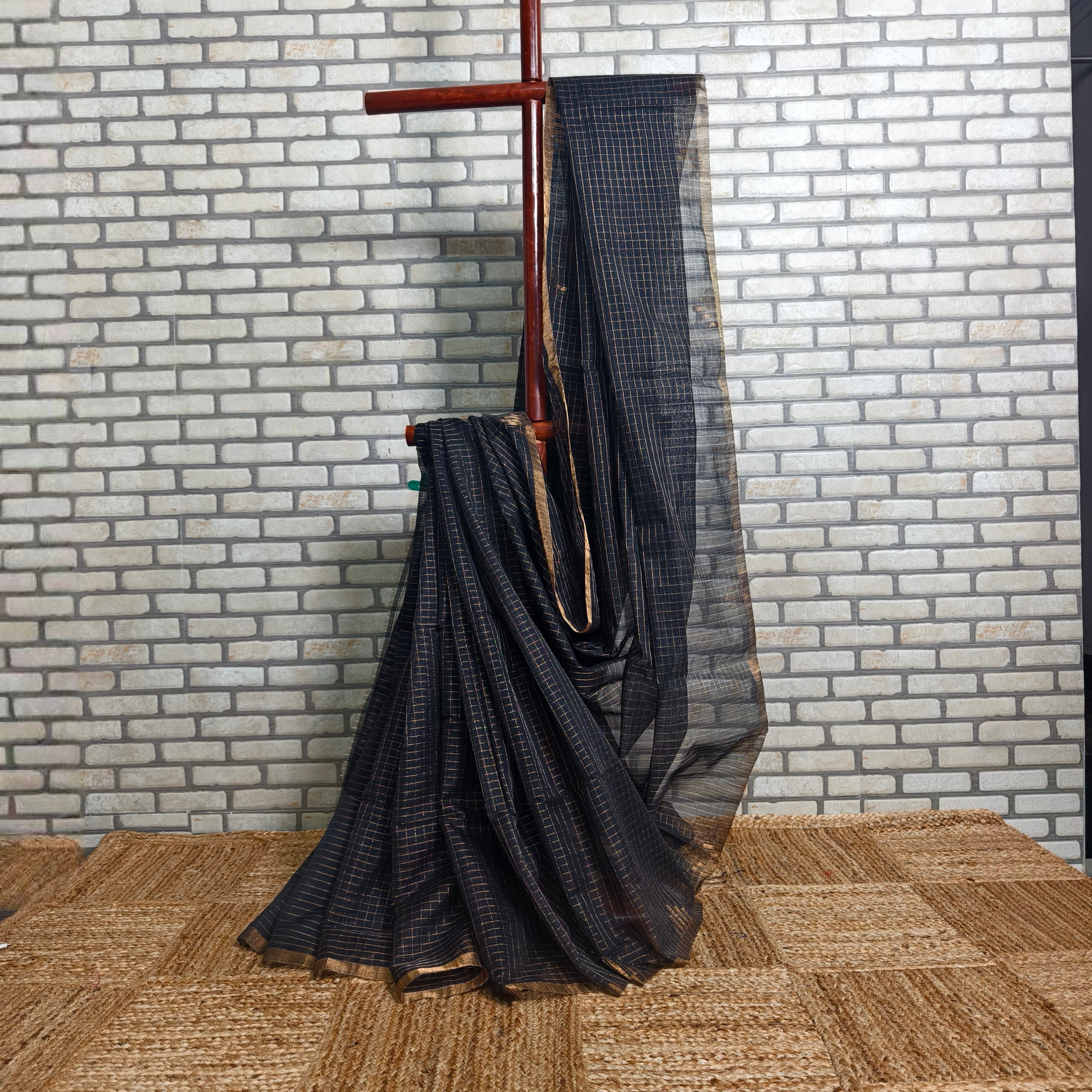 Khadi Checked Golden Border Linen Saree