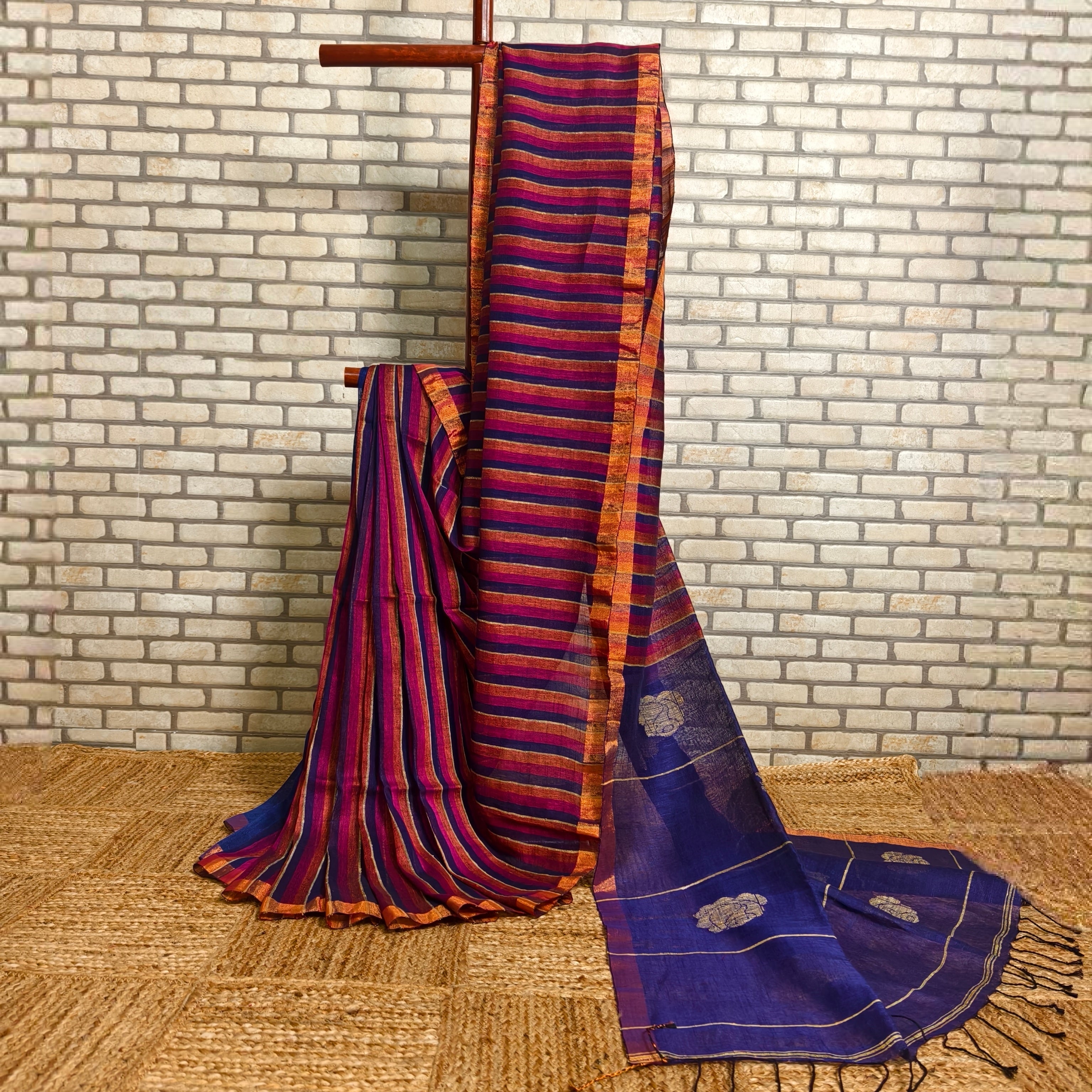 Bold Tricolor Stripes Linen Saree