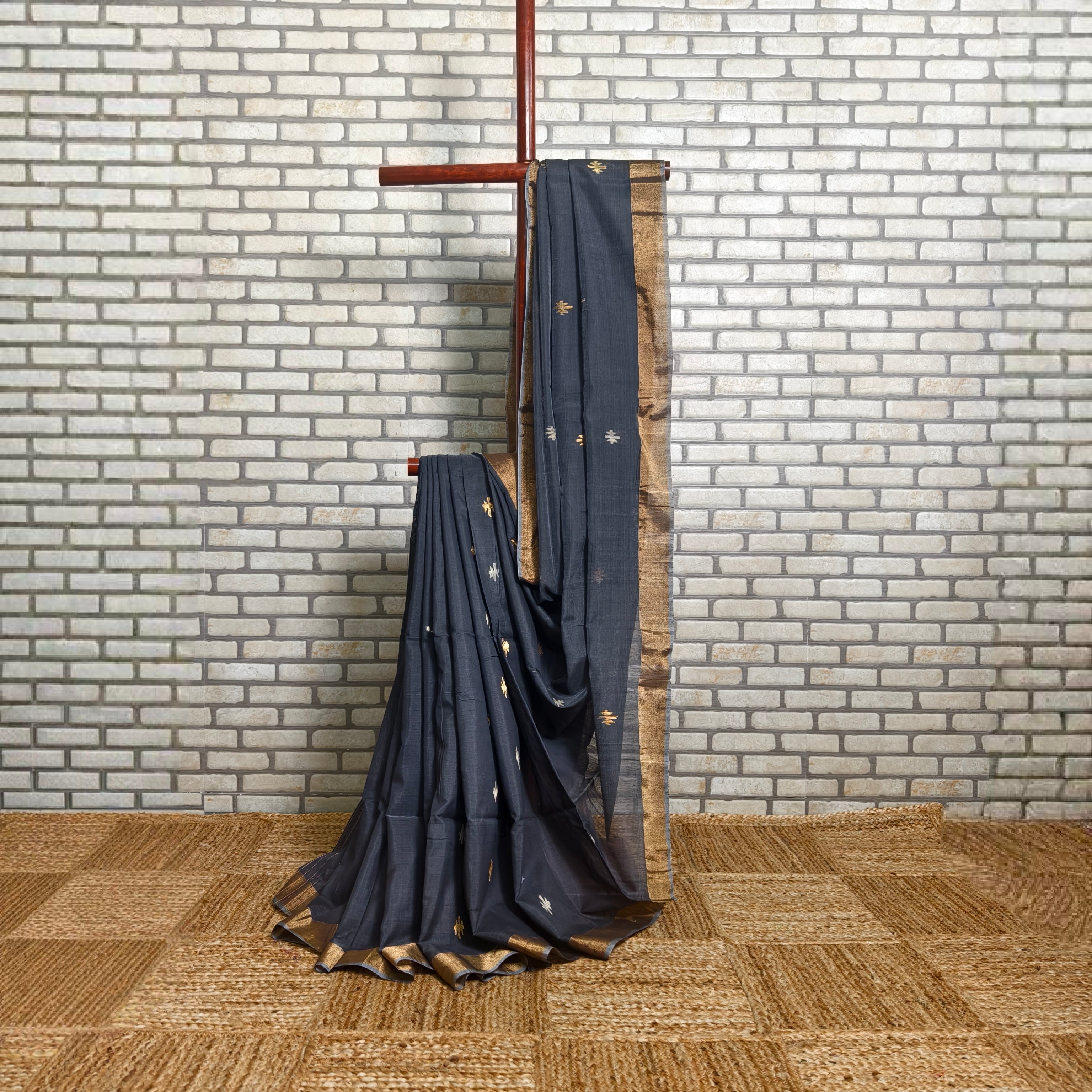 Grey Double Weaved Matka Silk Saree