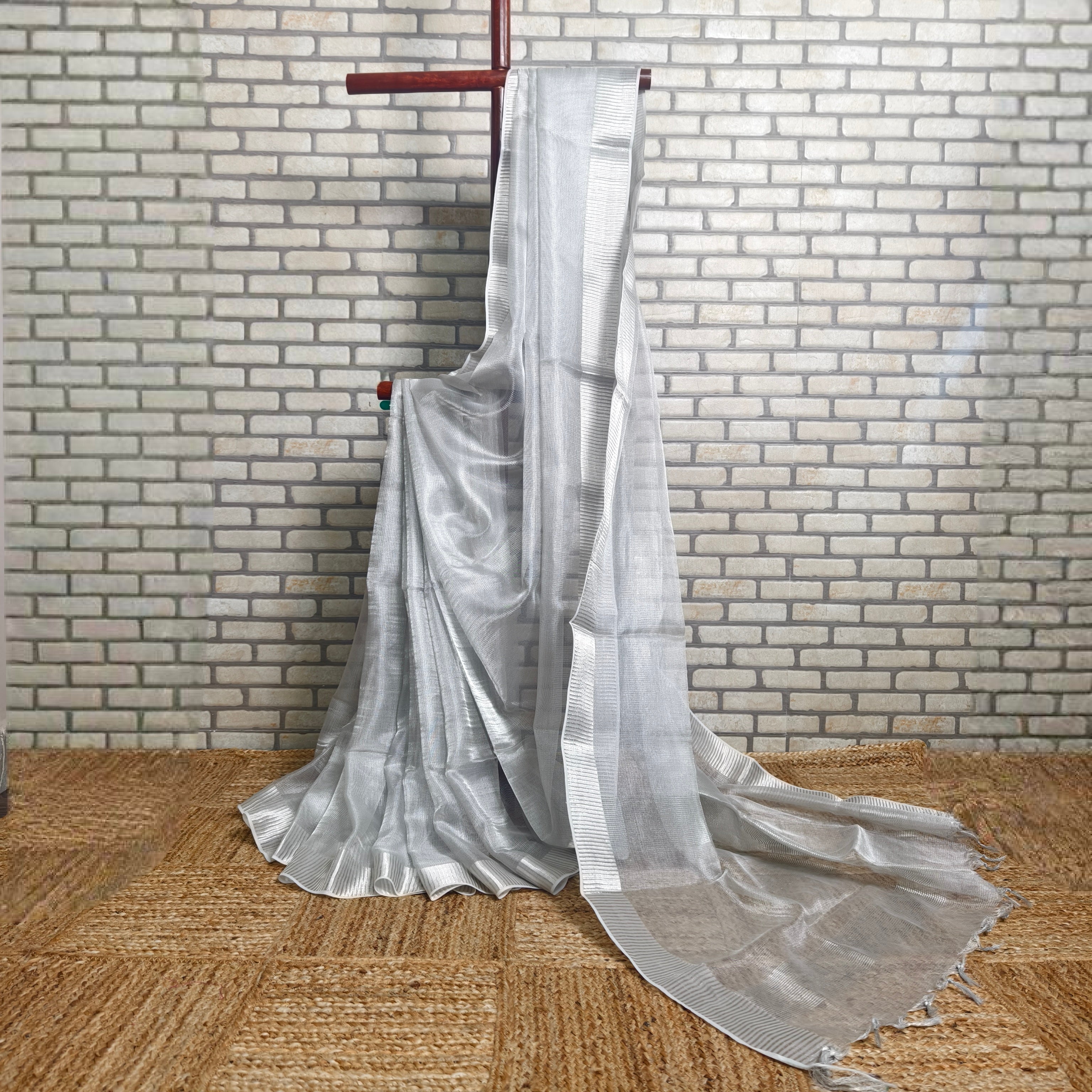 Silver Resham Silk Saree