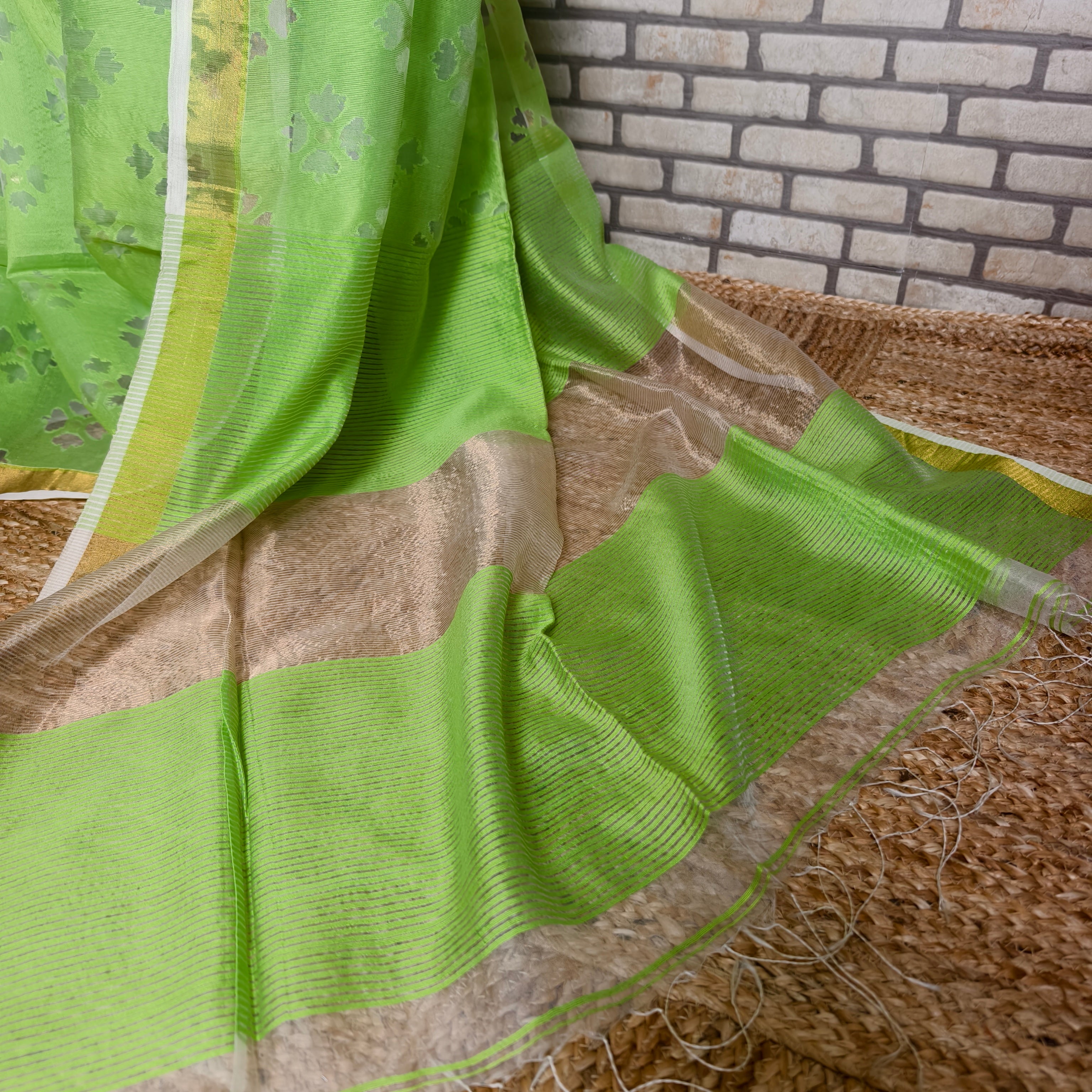 Vibrant Green Matka Silk Saree