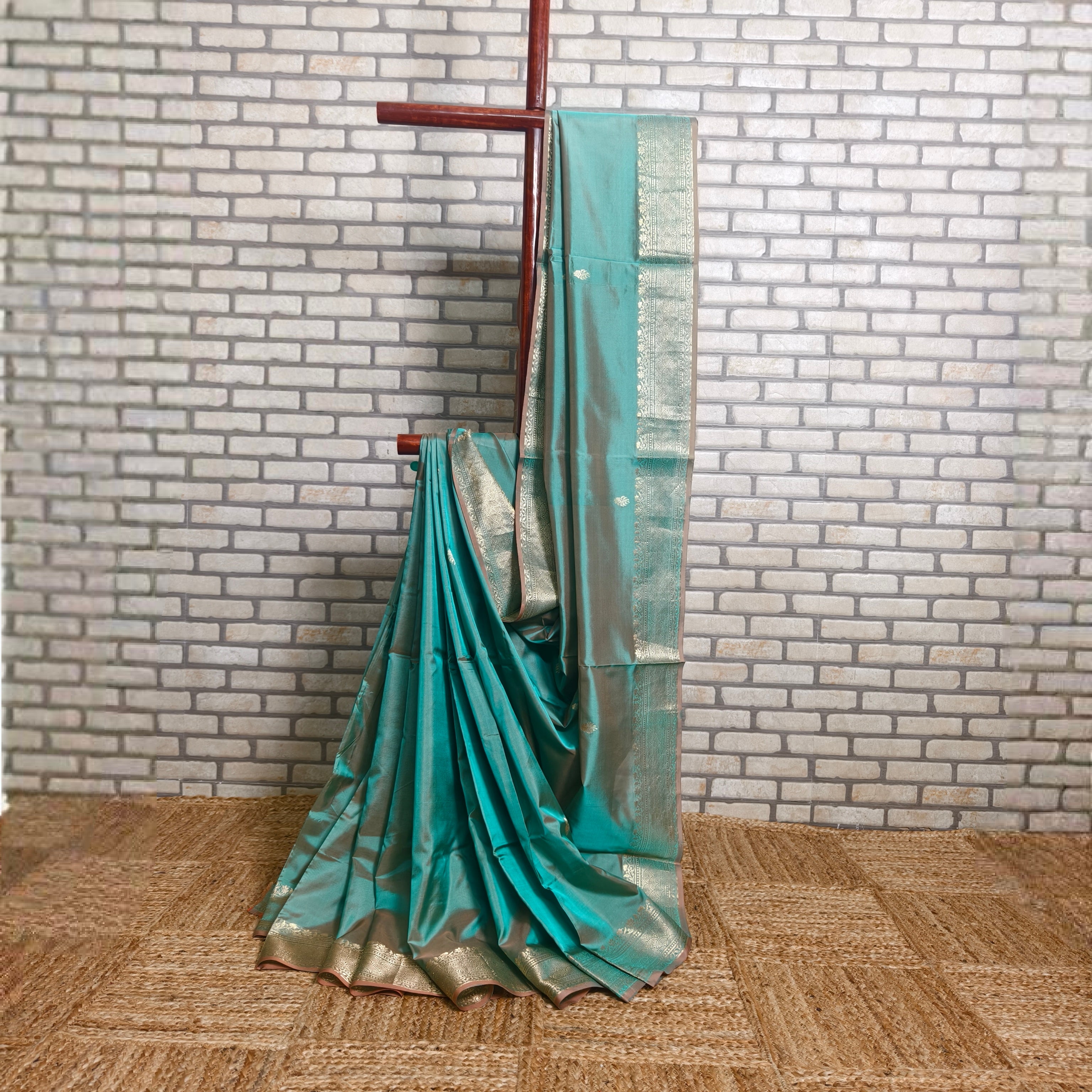 Two-tone Green Brick-Red Katan Silk Saree