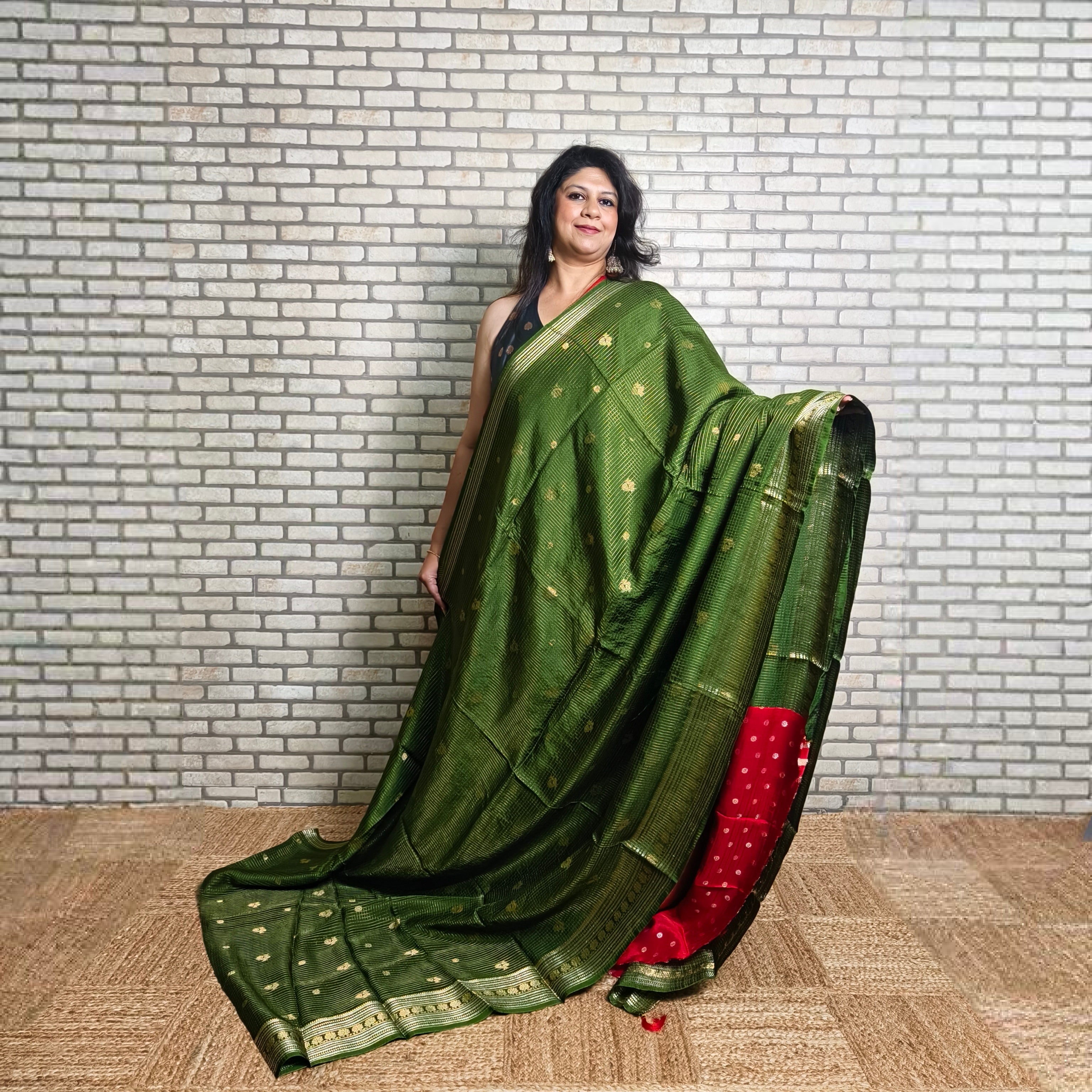 Mehendi Green Vintage Checkered Saree