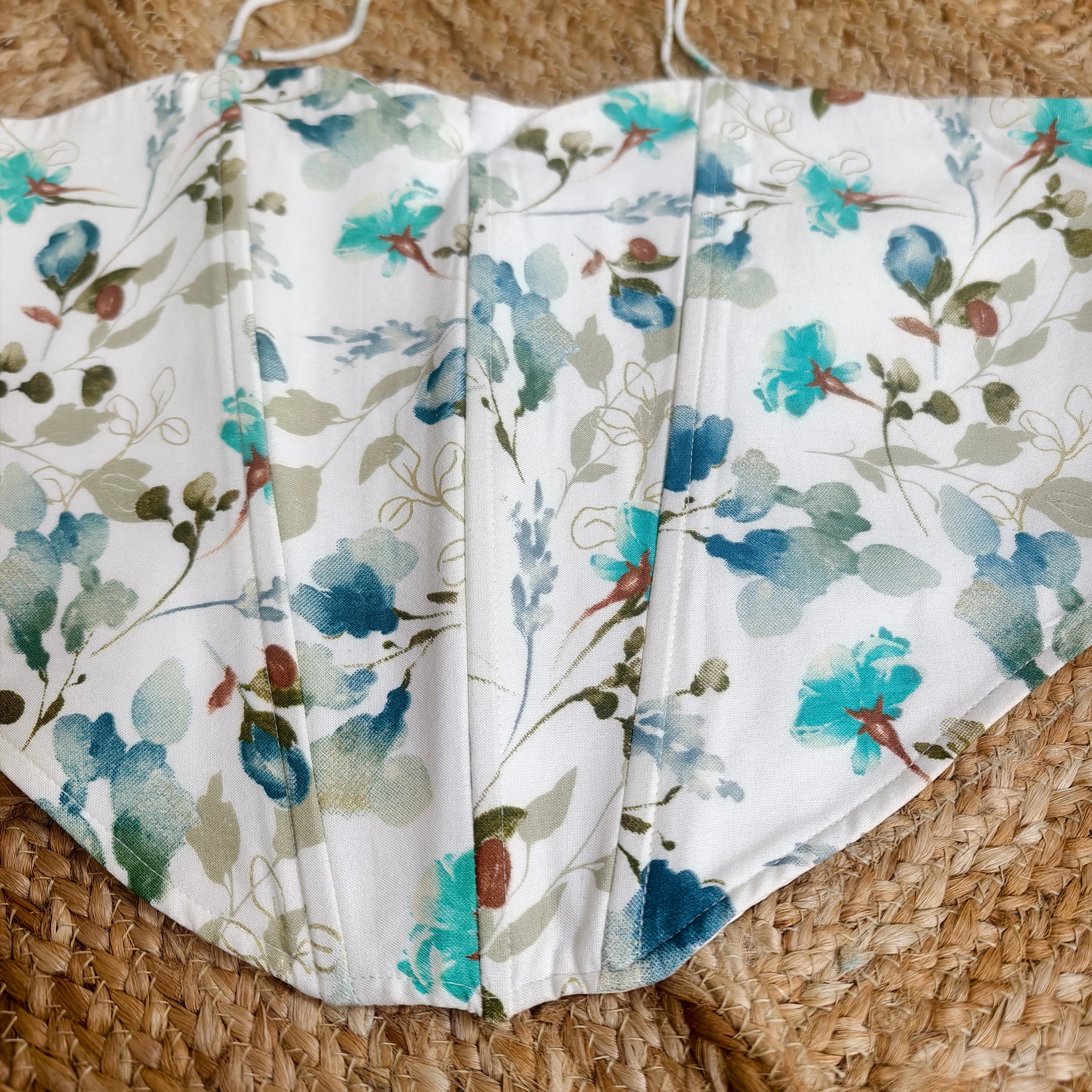 White casual printed corset with strings size 38