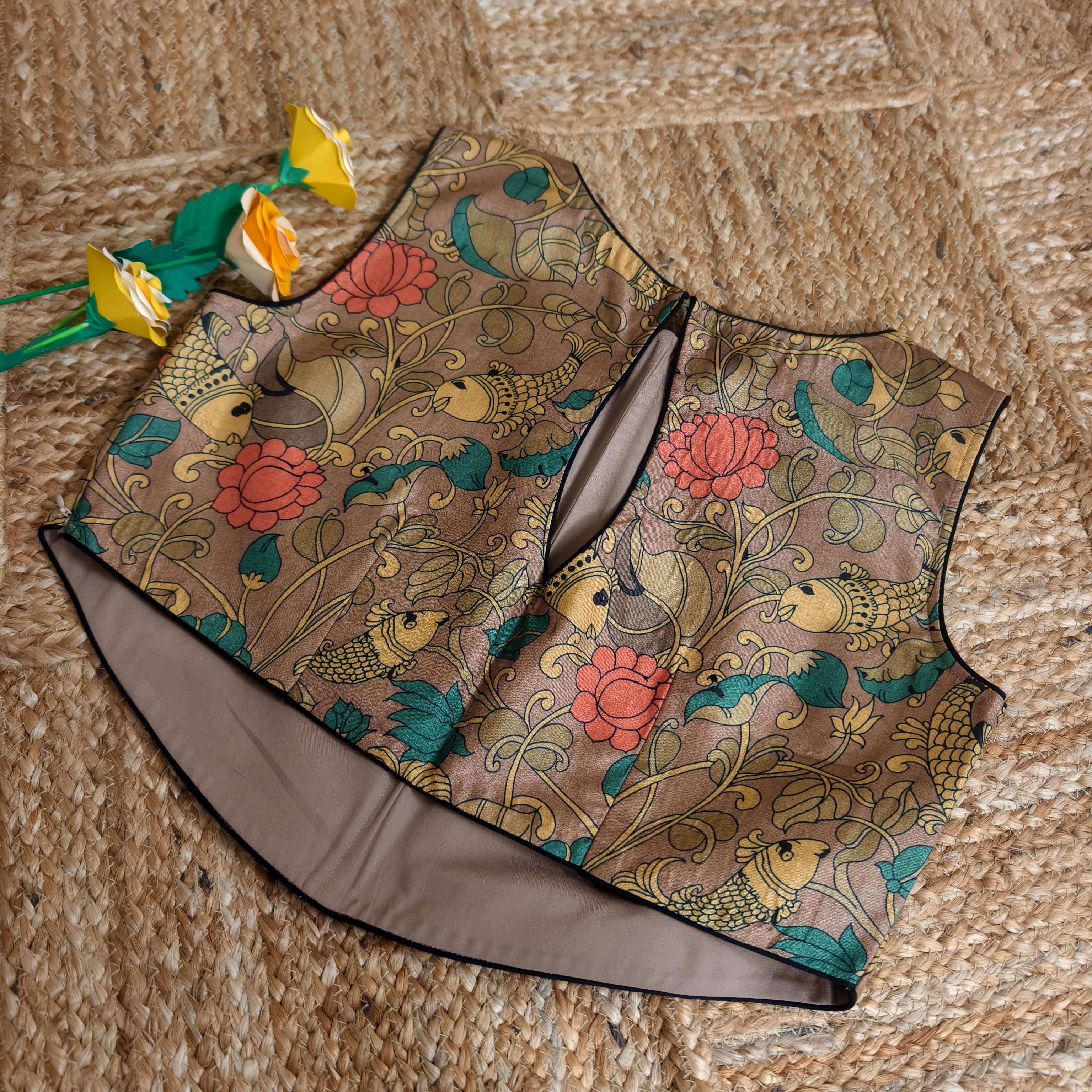 kalamkari sleeveless corset with back keyhole size 40