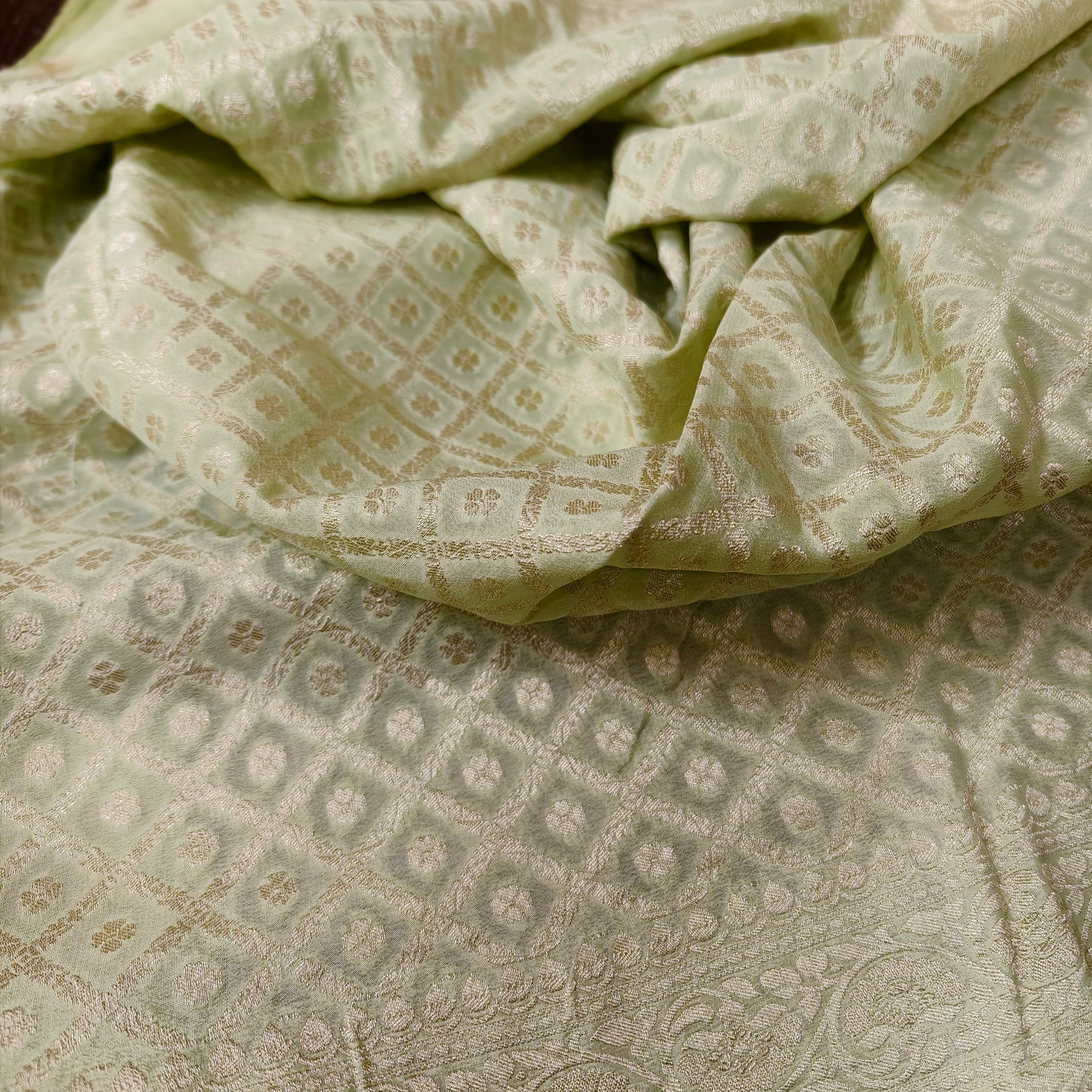 Pista Khaddi Georgette Saree